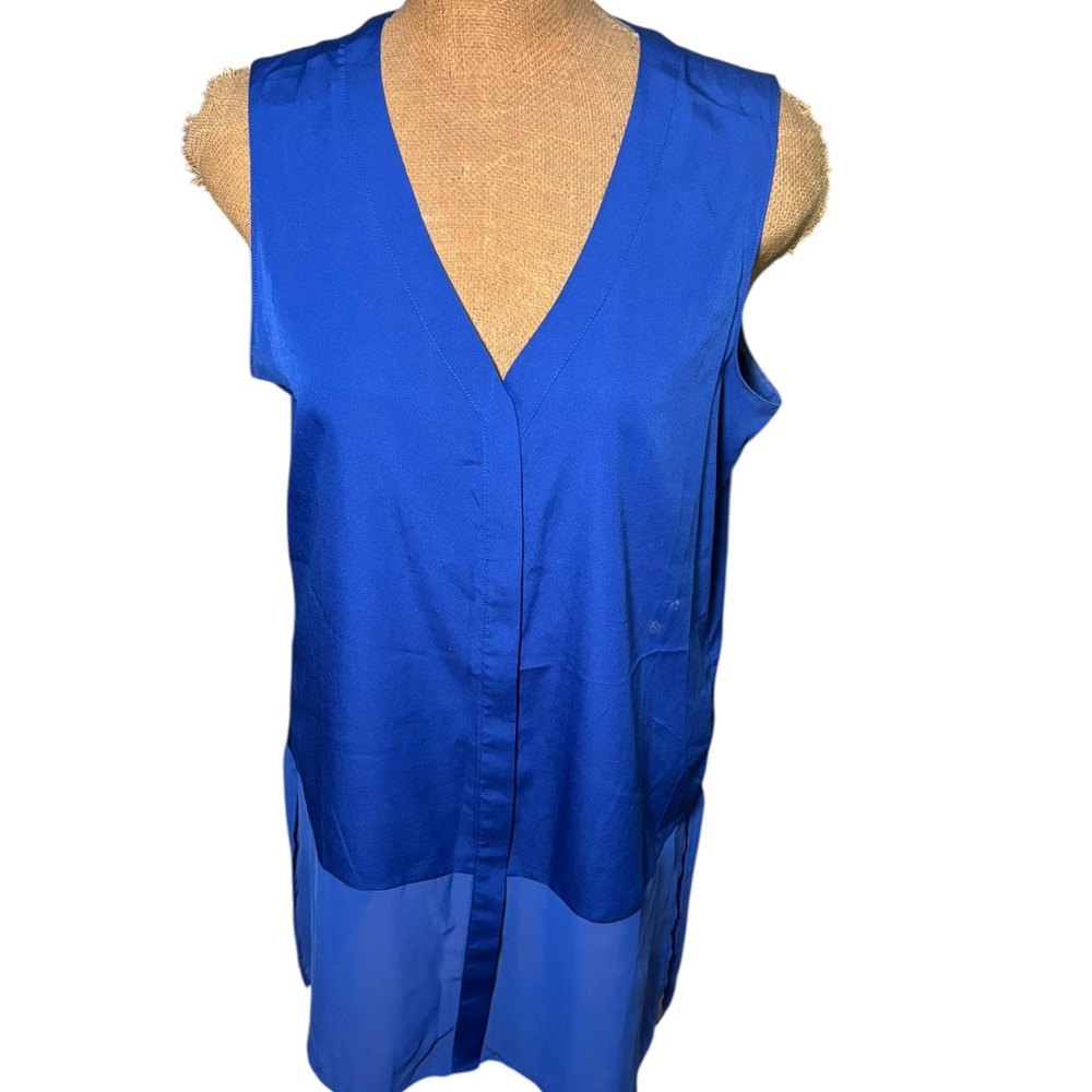Banana Republic Blue Sleeveless Women's Top Size L